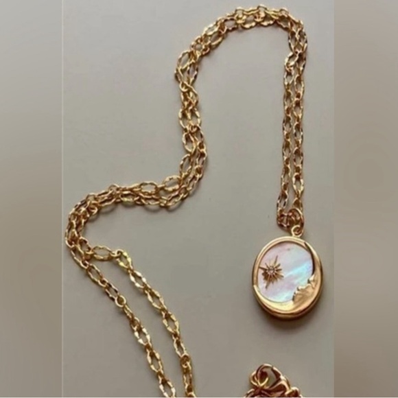 “Mother of Pearl Moon & Star” White Iridescent Shell Crescent Starburst Necklace - Picture 4 of 16